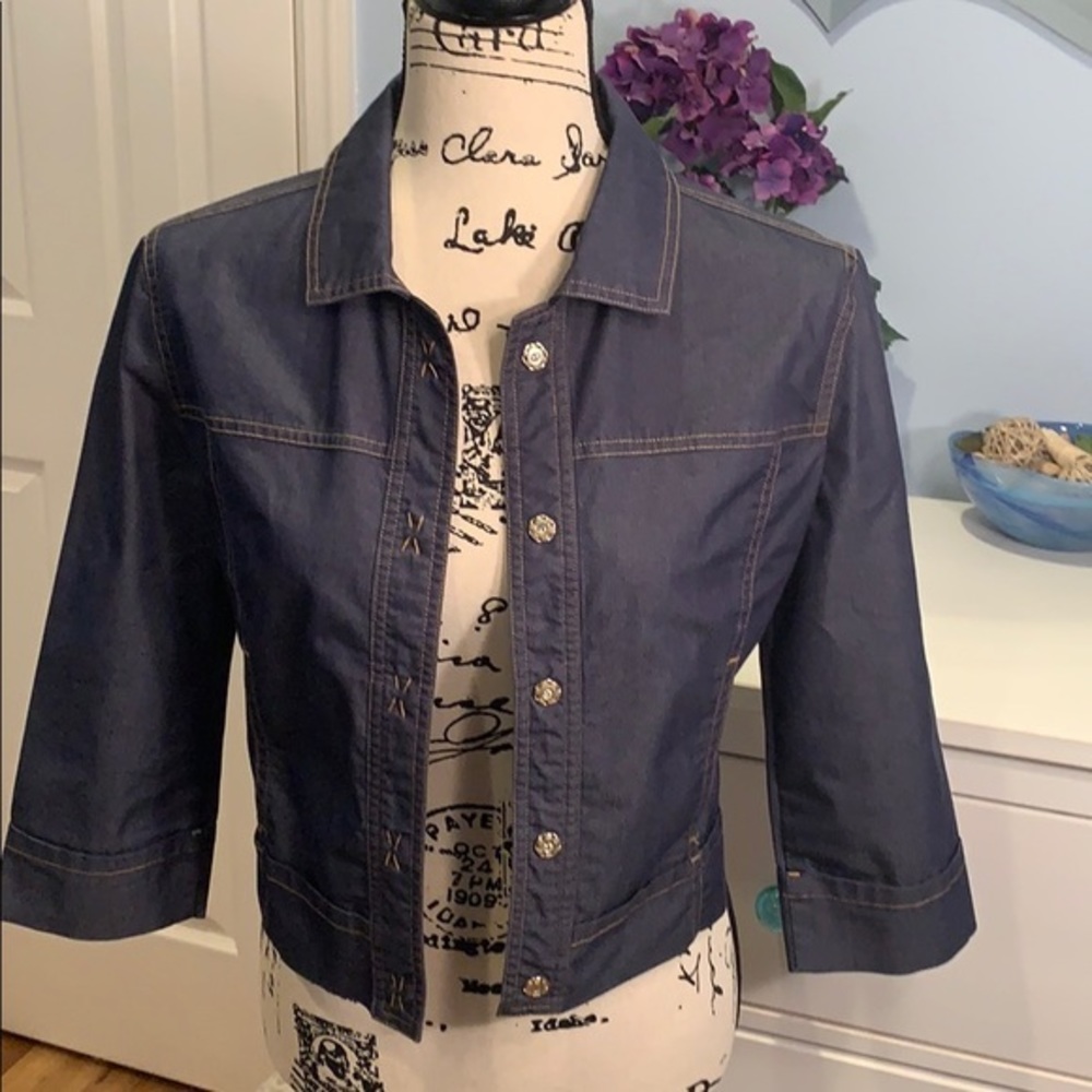 BCBGMAXAZRIA Jeans Chambray Cropped Jacket